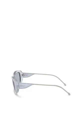 0dl2001 storlek 54 Solglasögon i cat-eye-stil
