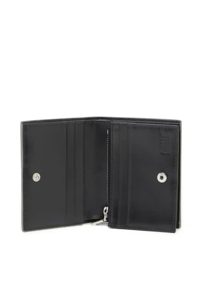 1dr bi fold iii Tvåfaldig plånbok i spegelläder 1dr bi fold iii Tvåfaldig plånbok i spegelläder