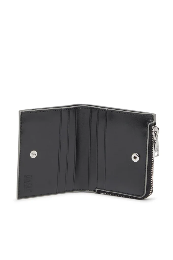 1dr bi fold zip l Dubbelvikt kortplånbok i spegelläder 1dr bi fold zip l Dubbelvikt kortplånbok i spegelläder