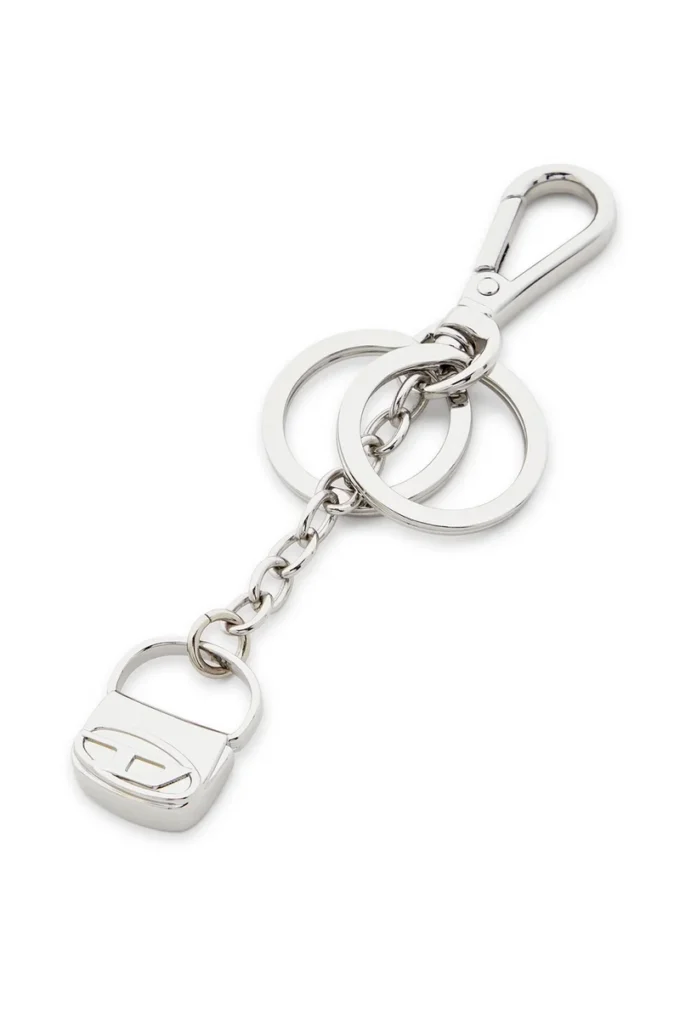1dr-nyckelring Metallnyckelring med 1DR-väskcharm 1dr-nyckelring Metallnyckelring med 1DR-väskcharm