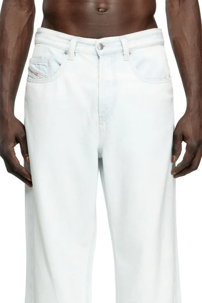 avslappnade jeans 2001 d-macro 09m08 Hitta närmaste butik avslappnade jeans 2001 d-macro 09m08 Hitta närmaste butik