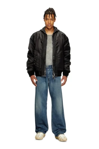 avslappnade jeans 2001 d-macro 09m09 Hitta närmaste butik