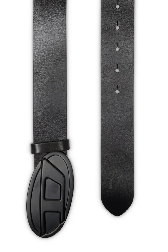 b-1dr 2.0 4 cm läderbälte med oval D-plakett