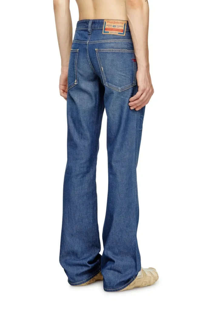 bootcut jeans 1998 d-buck 09m60 Hitta närmaste butik bootcut jeans 1998 d-buck 09m60 Hitta närmaste butik
