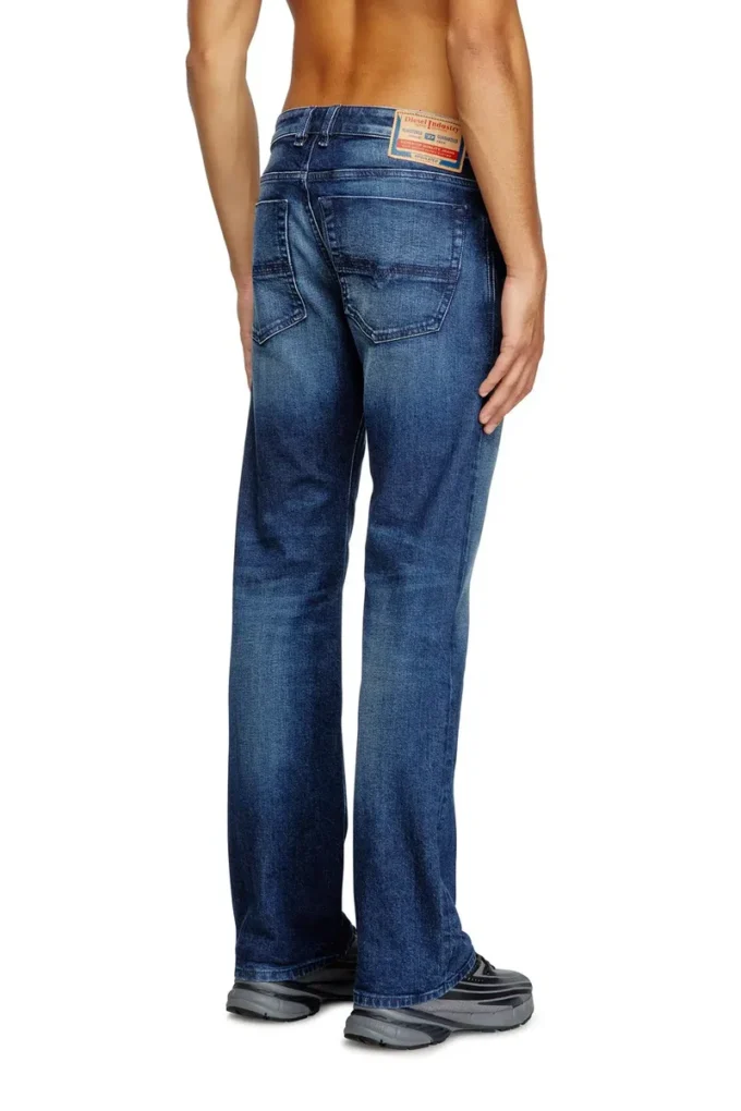 bootcut jeans 2007 zatiny 09l51 Hitta närmaste butik bootcut jeans 2007 zatiny 09l51 Hitta närmaste butik