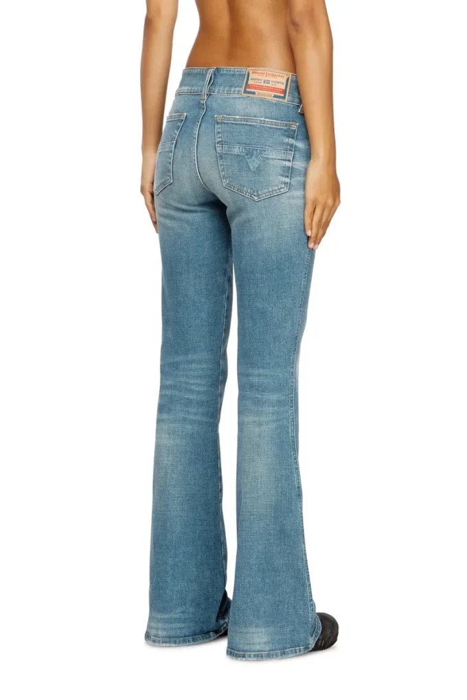 bootcut jeans d-hush 09m58 Hitta närmaste butik bootcut jeans d-hush 09m58 Hitta närmaste butik