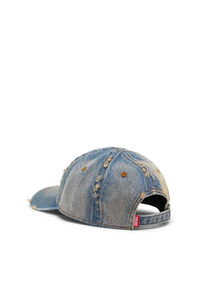 c-enic Denimkeps med slitna detaljer och broderad logotyp c-enic Denimkeps med slitna detaljer och broderad logotyp