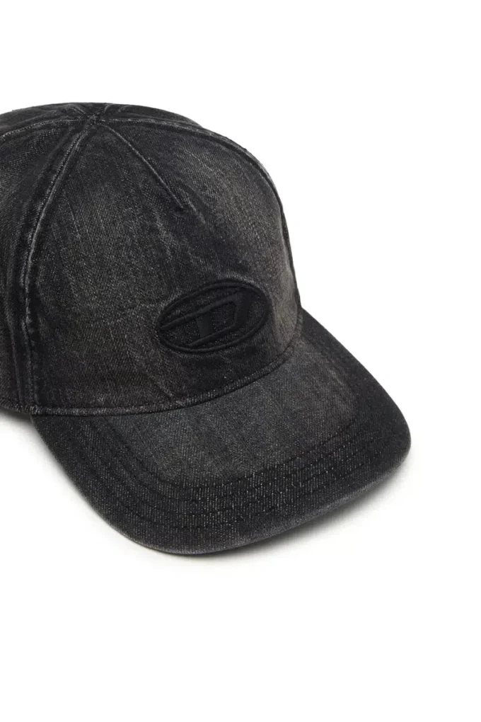 c-enic Denimkeps med slitna detaljer och broderad logotyp c-enic Denimkeps med slitna detaljer och broderad logotyp