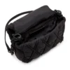 charm-d axel väska Charm-D S-Liten axelväska i quiltad nylon charm-d axel väska Charm-D S-Liten axelväska i quiltad nylon