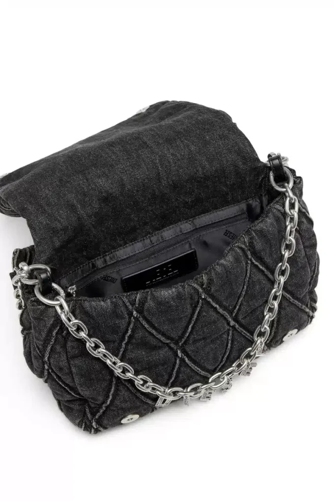 charm-d axelväska Charm-D M-axelväska i quiltad denim charm-d axelväska Charm-D M-axelväska i quiltad denim