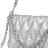 charm-d axelväska Charm-D M-axelväska i quiltad metallic nylon charm-d axelväska Charm-D M-axelväska i quiltad metallic nylon