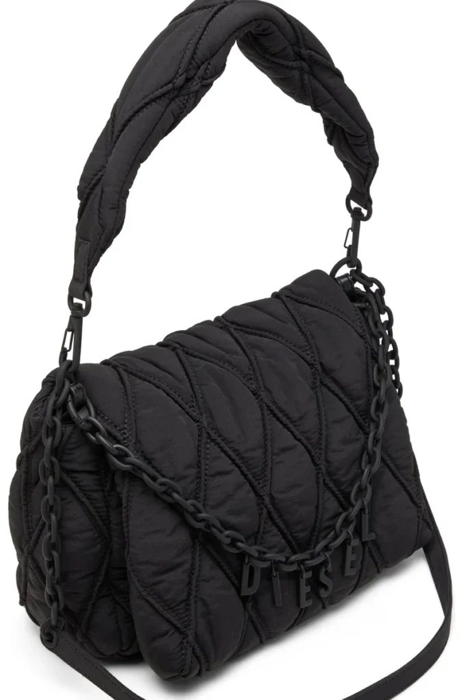 charm-d axelväska Charm-D M-axelväska i quiltad nylon charm-d axelväska Charm-D M-axelväska i quiltad nylon