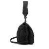 charm-d axelväska Charm-D M-axelväska i quiltad nylon charm-d axelväska Charm-D M-axelväska i quiltad nylon