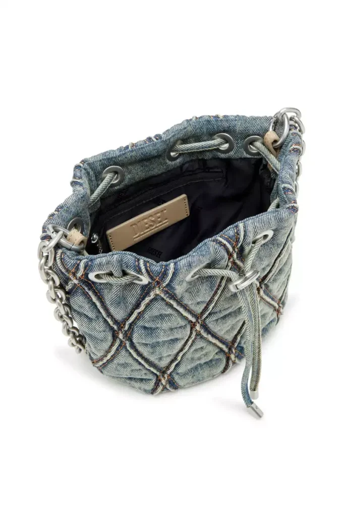 charm-d bucket s Charm-D S-Mini hinkväska i argyle-quiltad denim charm-d bucket s Charm-D S-Mini hinkväska i argyle-quiltad denim