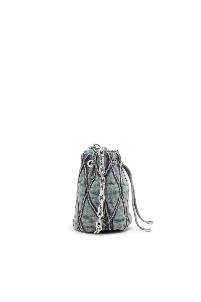 charm-d bucket s Charm-D S-Mini hinkväska i argyle-quiltad denim charm-d bucket s Charm-D S-Mini hinkväska i argyle-quiltad denim