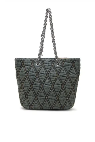 charm-d shopper m Charm-D-Tote-väska i quiltad denim