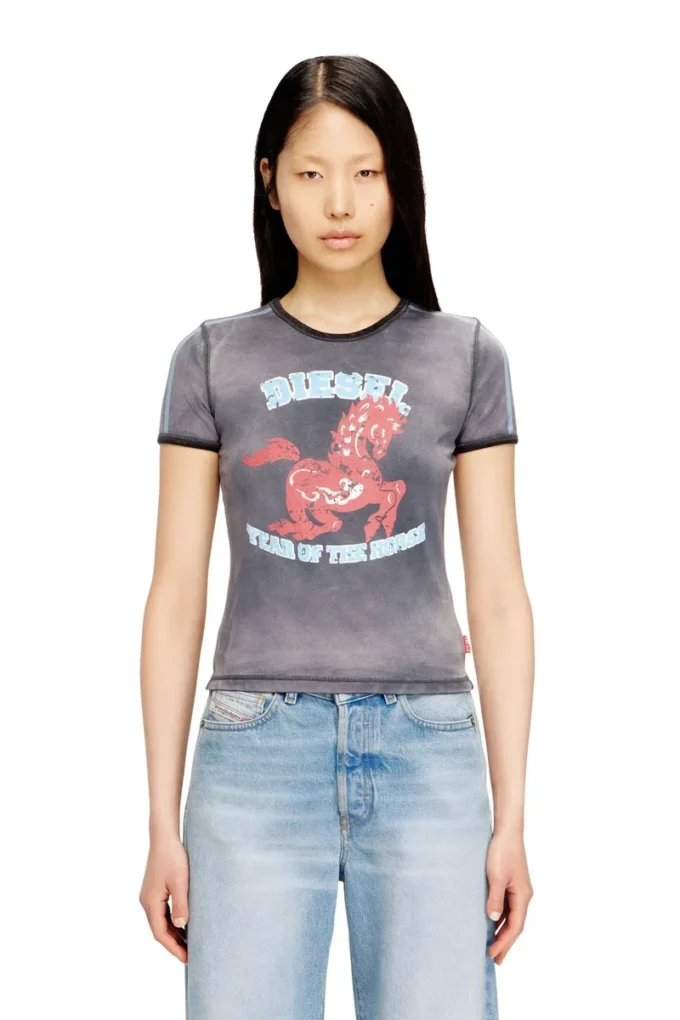 cl-t-uncutie-horse T-shirt i stretchig bomull med hästmotiv cl-t-uncutie-horse T-shirt i stretchig bomull med hästmotiv