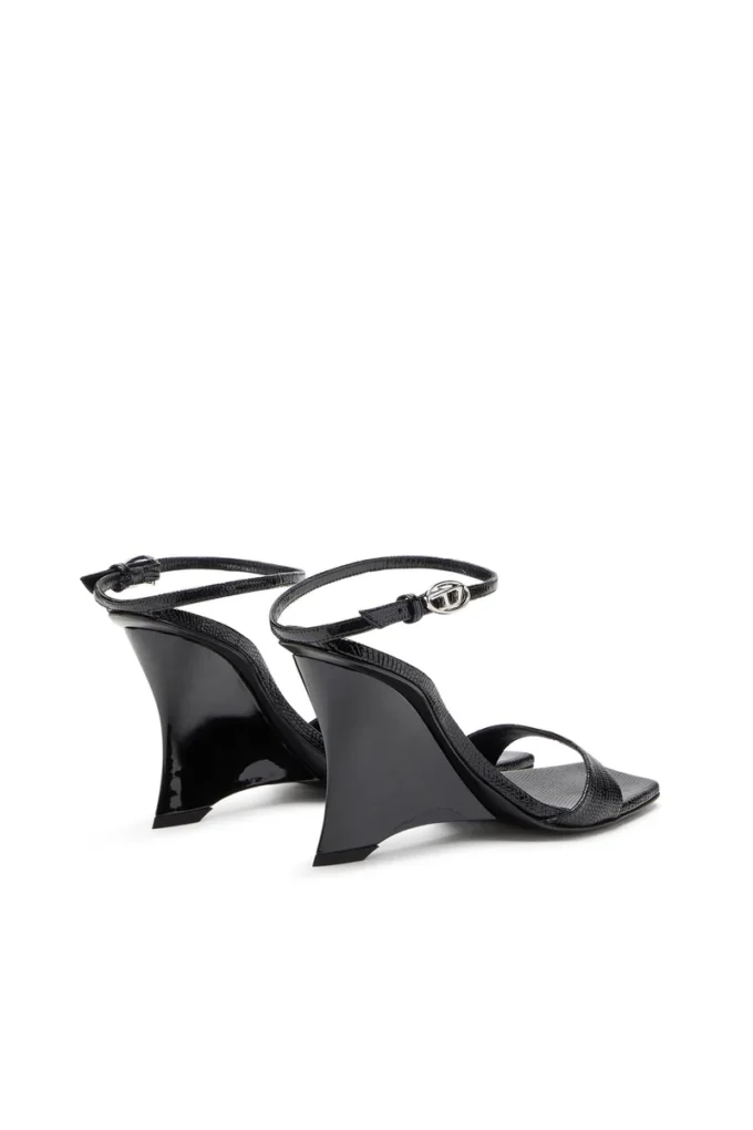 d-amber sandal kilklack D-Amber-Wedge sandaler i läder med ödleeffekt d-amber sandal kilklack D-Amber-Wedge sandaler i läder med ödleeffekt