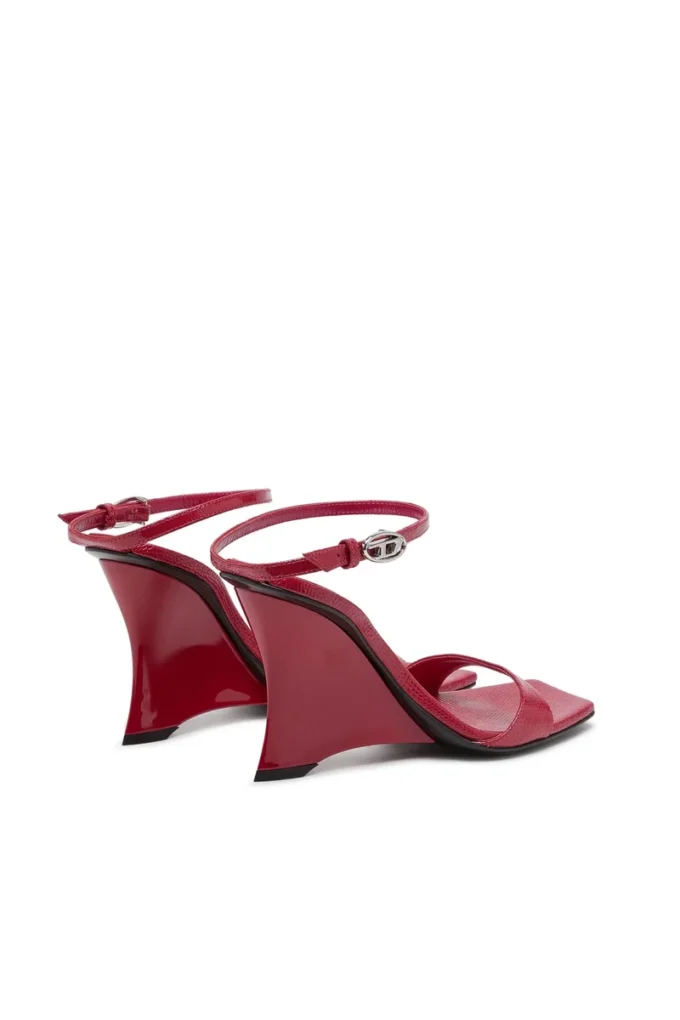 d-amber sandal kilklack D-Amber-Wedge sandaler i läder med ödleeffekt d-amber sandal kilklack D-Amber-Wedge sandaler i läder med ödleeffekt