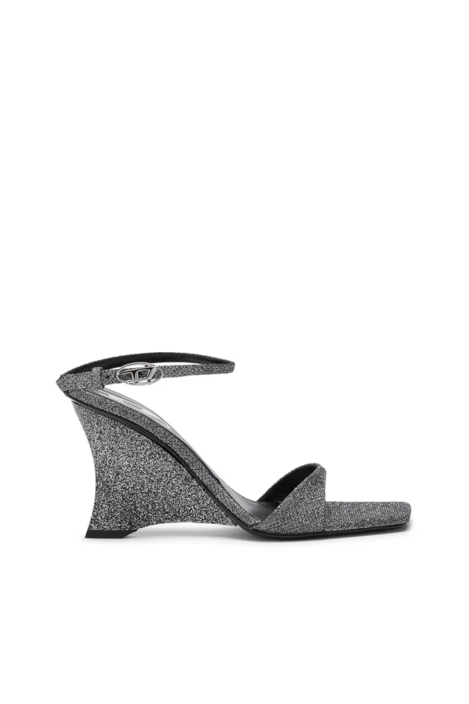 d-amber sandal med kilklack D-Amber-Sandaler med kilklack i lurex d-amber sandal med kilklack D-Amber-Sandaler med kilklack i lurex