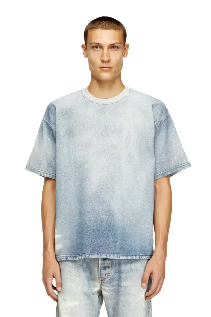 d-box jogg T-shirt i tryckt blek-effekt JoggJeans d-box jogg T-shirt i tryckt blek-effekt JoggJeans