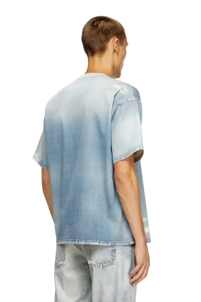 d-box jogg T-shirt i tryckt blek-effekt JoggJeans d-box jogg T-shirt i tryckt blek-effekt JoggJeans