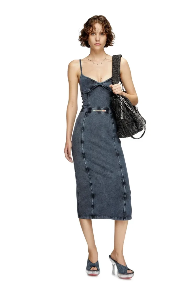 d-ony Midiklänning i jersey med denimlook d-ony Midiklänning i jersey med denimlook