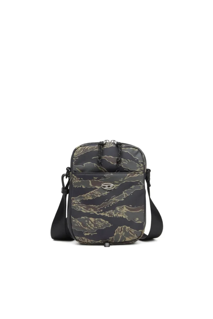 d-pack crossbody x Hitta närmaste butik d-pack crossbody x Hitta närmaste butik