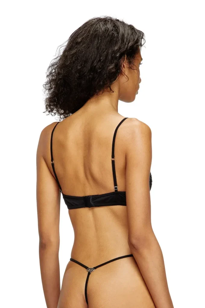 d-string-dnm Hitta närmaste butik d-string-dnm Hitta närmaste butik