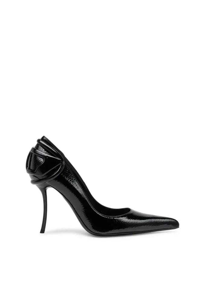 d-ten&half p D-Ten&Half-Glansiga pumps med böjd klack d-ten&half p D-Ten&Half-Glansiga pumps med böjd klack
