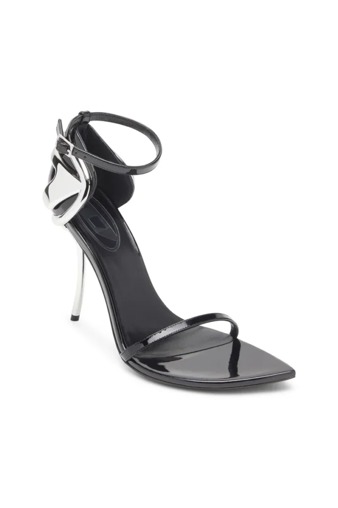 d-ten&half sandal D-Ten&Half-Stilettosandaler i lackläder och satin d-ten&half sandal D-Ten&Half-Stilettosandaler i lackläder och satin