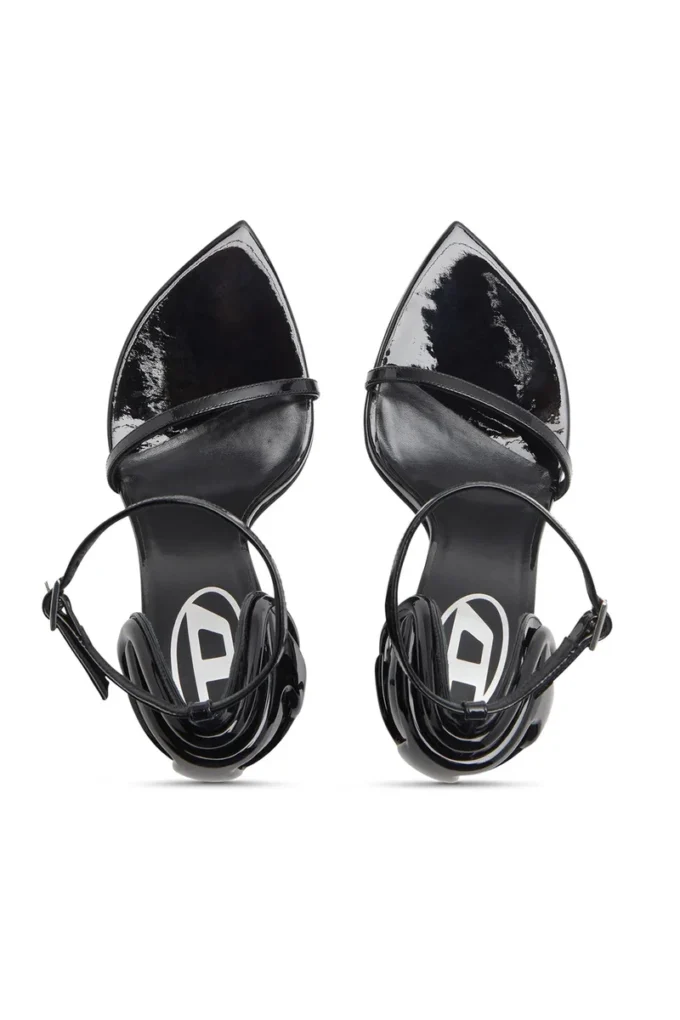 d-ten&half sandal D-Ten&Half-Stilettosandaler i lackläder och satin d-ten&half sandal D-Ten&Half-Stilettosandaler i lackläder och satin