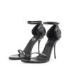 d-ten&half sandal D-Ten&Half-Stilettosandaler i lackläder och satin d-ten&half sandal D-Ten&Half-Stilettosandaler i lackläder och satin