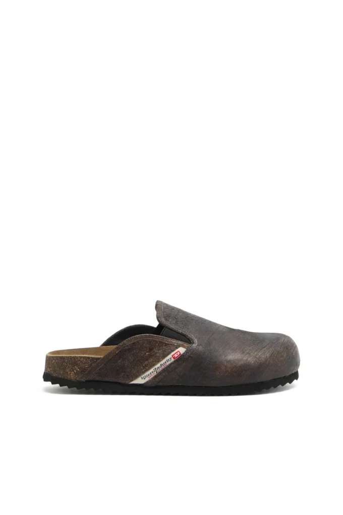 d-woodstock slip-on D-Woodstock-träskor i mocka med krackelerad effekt d-woodstock slip-on D-Woodstock-träskor i mocka med krackelerad effekt