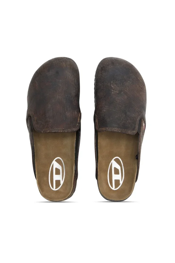 d-woodstock slip-on D-Woodstock-träskor i mocka med krackelerad effekt d-woodstock slip-on D-Woodstock-träskor i mocka med krackelerad effekt