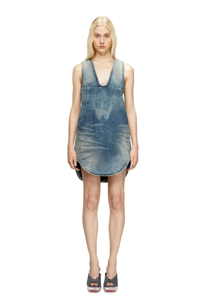 de-laris-dress-s Kort klänning i marmorerad denim de-laris-dress-s Kort klänning i marmorerad denim