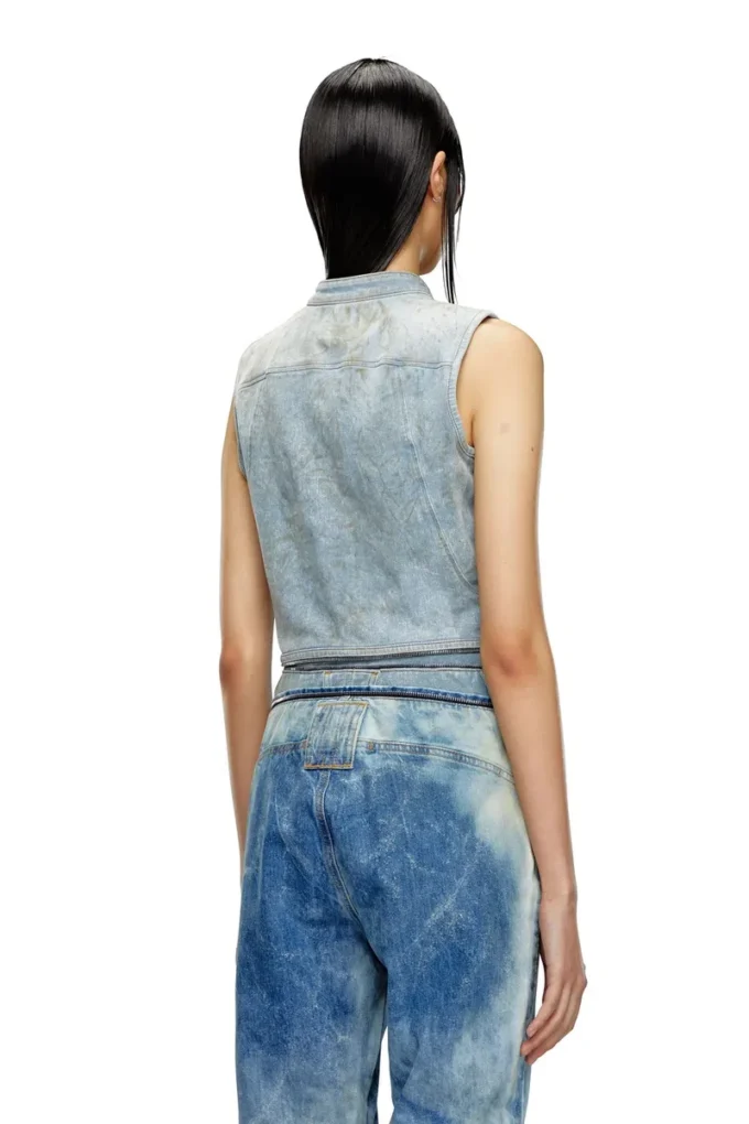 de-nata-fse Denimtop som sitter som en andra hud med biker-detaljer de-nata-fse Denimtop som sitter som en andra hud med biker-detaljer