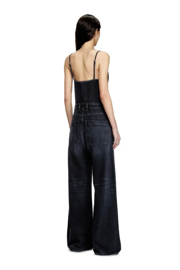 de-vors Jumpsuit med spaghettiband i batavia-vävd denim de-vors Jumpsuit med spaghettiband i batavia-vävd denim