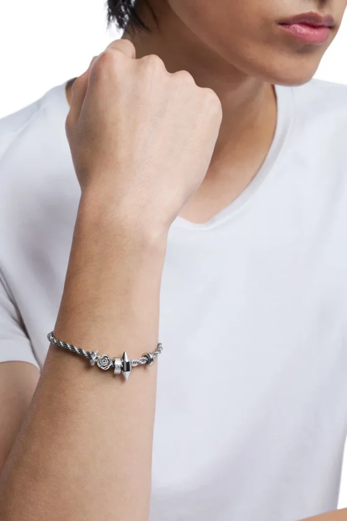 dx1622040 smycken Armband i rostfritt stål med berlocker