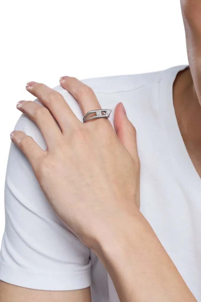 dx1629040 smycken Ring i rostfritt stål med glittrande signet