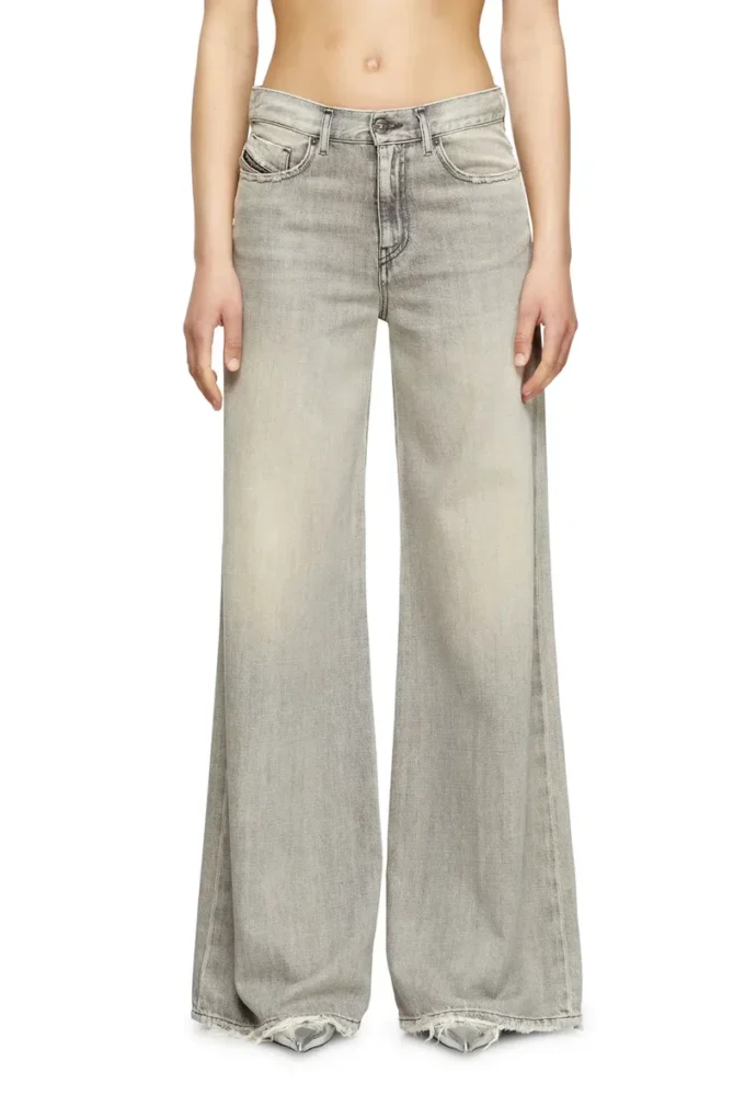 flare jeans 1978 d-akemi 068ru Hitta närmaste butik