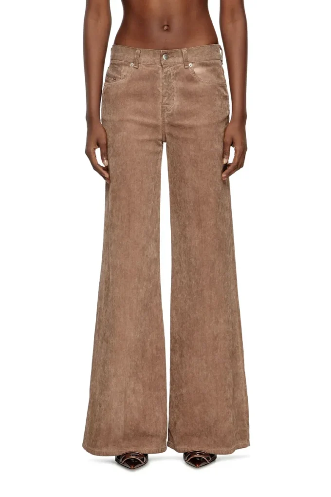 flare jeans 1978 d-akemi 068sd Hitta närmaste butik
