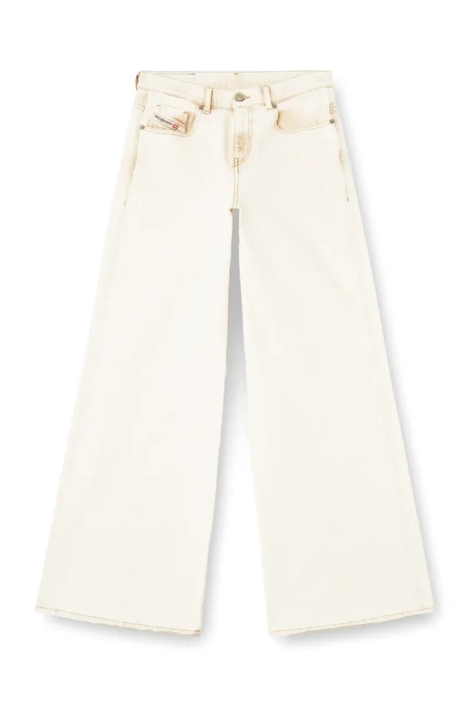 flare jeans 1978 d-akemi 09m70 Hitta närmaste butik