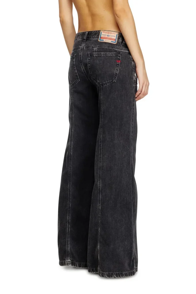 flare jeans d-akii 068hn Hitta närmaste butik flare jeans d-akii 068hn Hitta närmaste butik