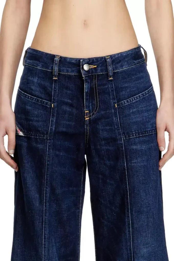 flare jeans d-akii 068ra Hitta närmaste butik