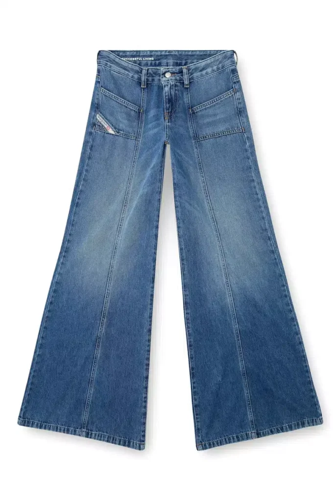 flare jeans d-akii 09m56 Hitta närmaste butik