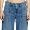 flare jeans d-akii 09m56 Hitta närmaste butik