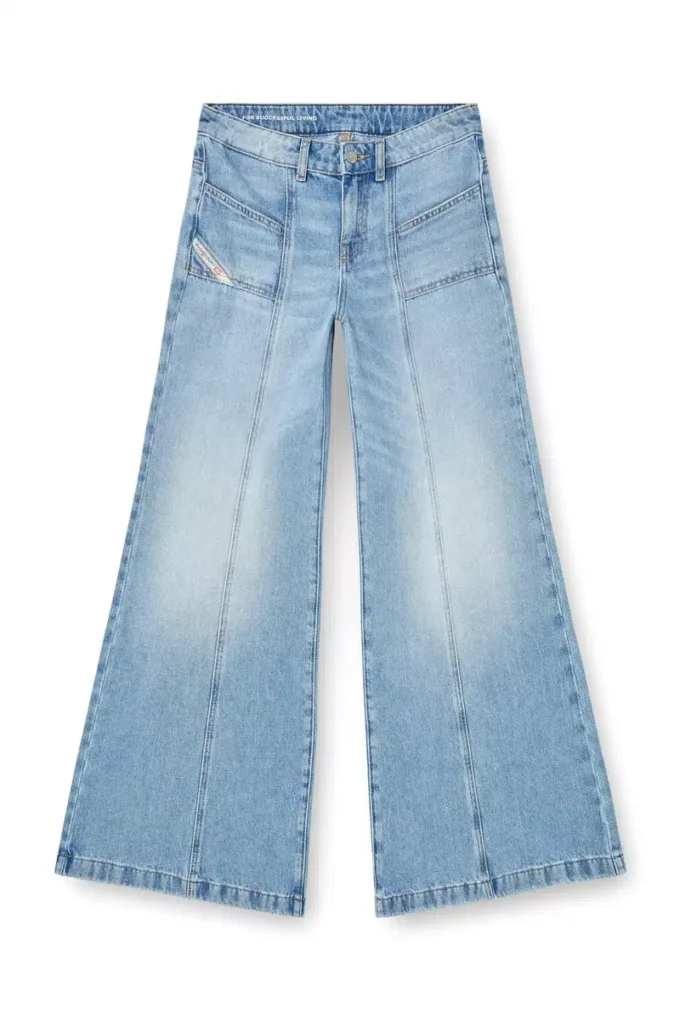 flare jeans d-akii 0clba Hitta närmaste butik