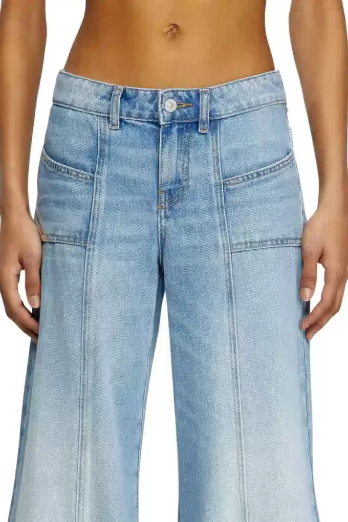 flare jeans d-akii 0clba Hitta närmaste butik