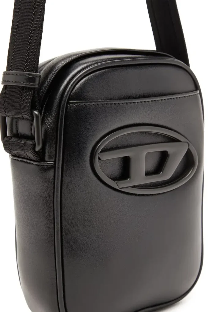 holi-d crossbody Holi-D-Crossbody-väska i PU och neopren holi-d crossbody Holi-D-Crossbody-väska i PU och neopren